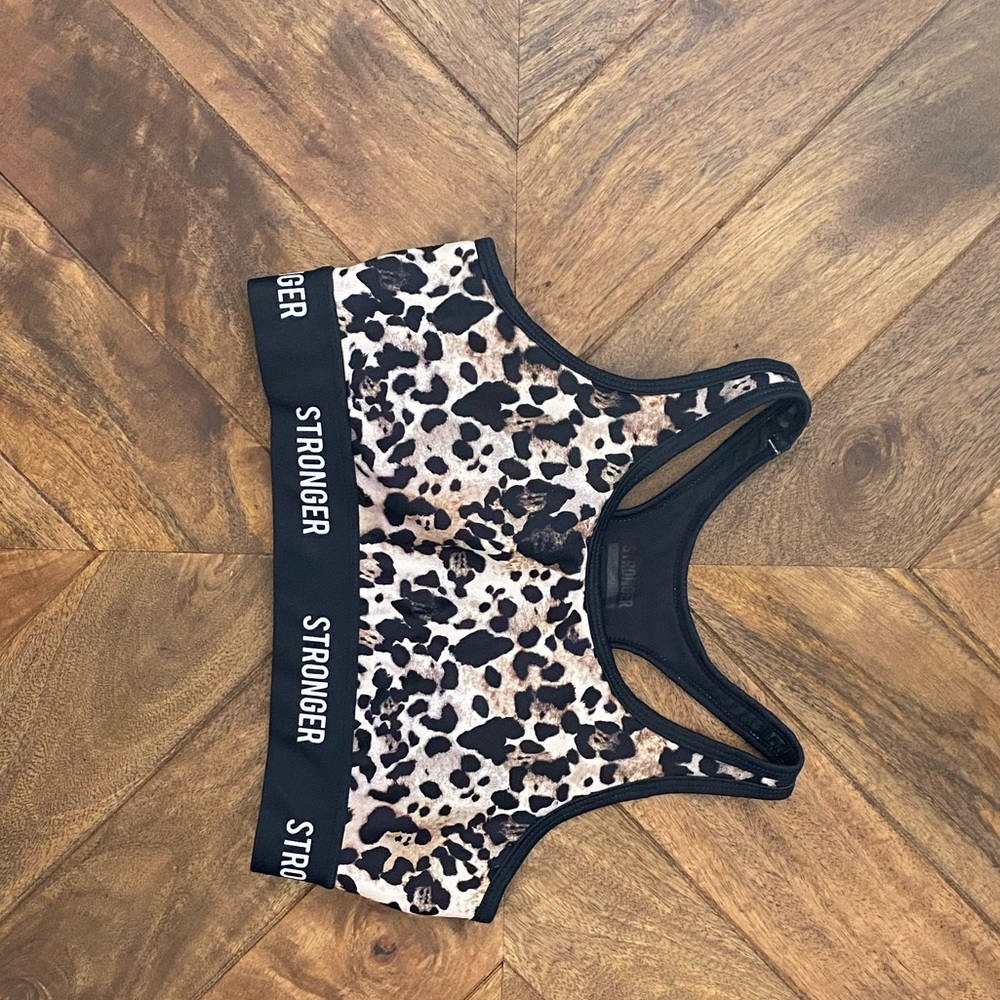 Stronger Label Sport Bra